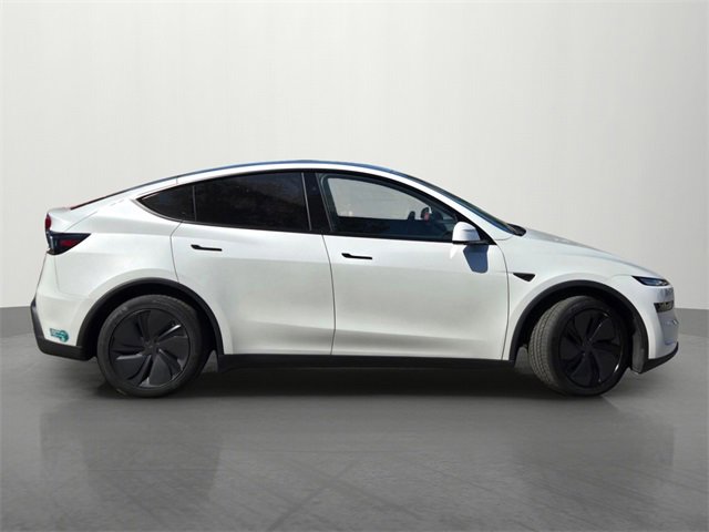 Used 2026 Tesla Model Y Long Range image 3
