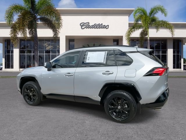 Used 2024 Toyota RAV4 SE image 10