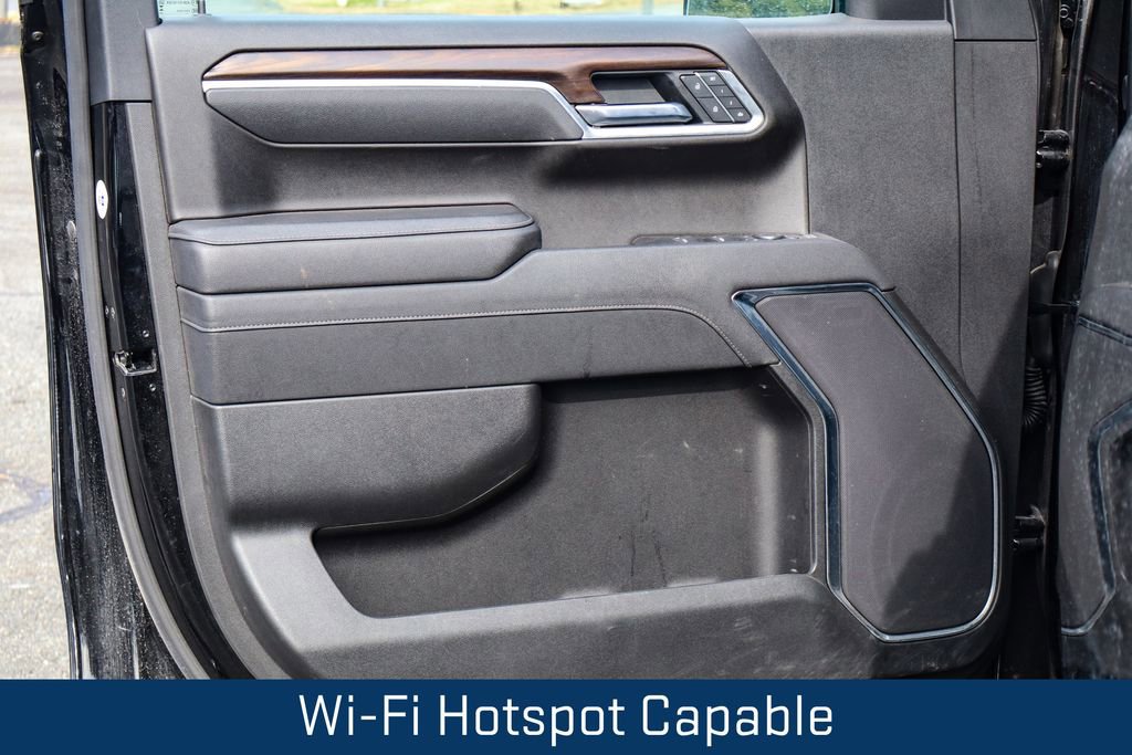 Certified 2025 GMC Sierra 1500 SLT image 37