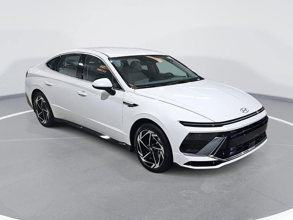 New 2026 Hyundai Sonata SEL FWD image 3