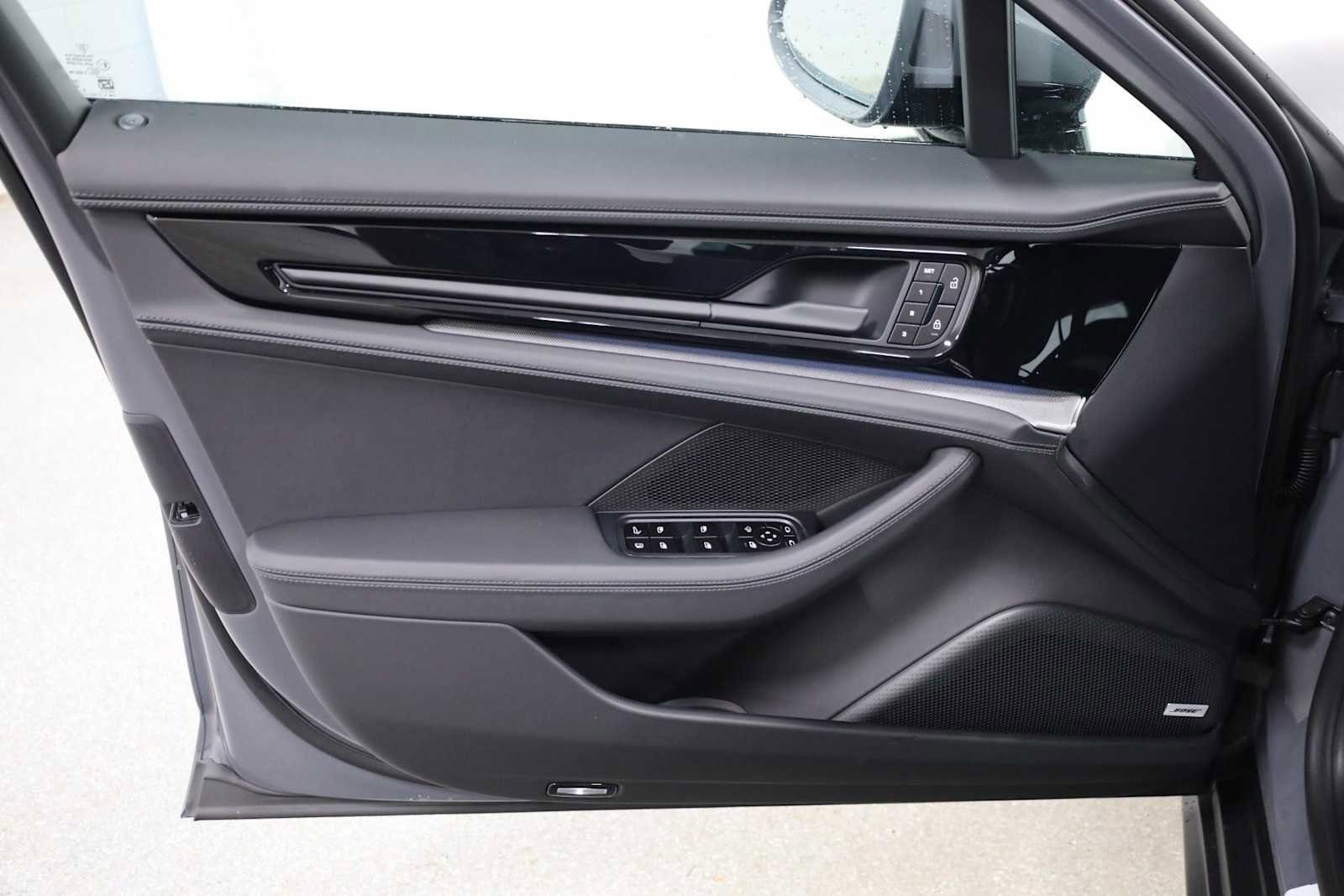 New 2026 Porsche Panamera 4 image 16