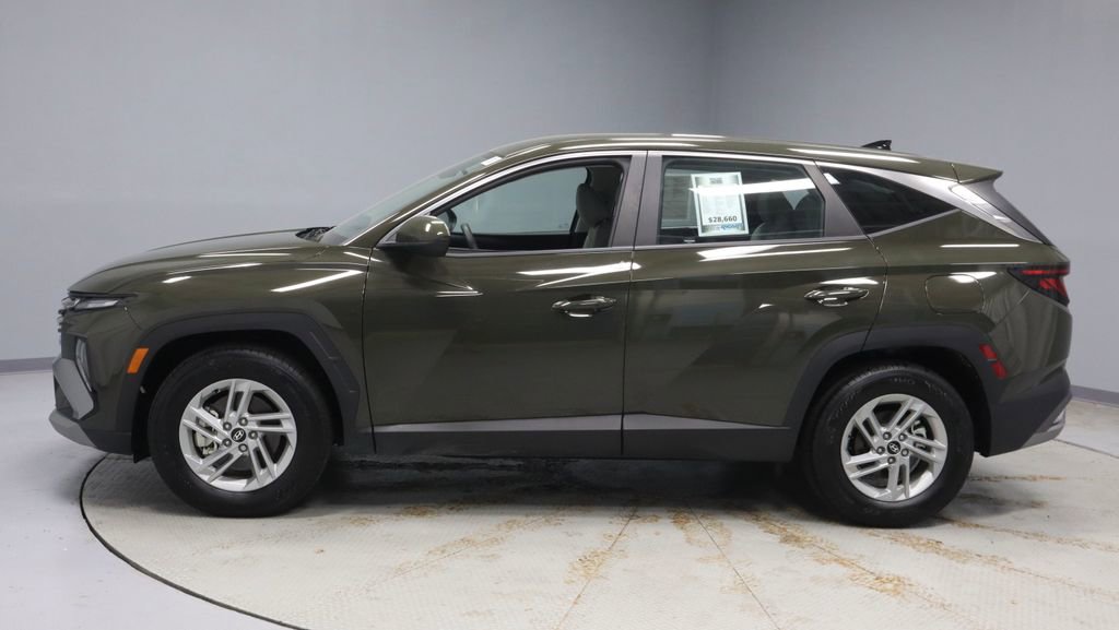 Used 2025 Hyundai Tucson SE image 7