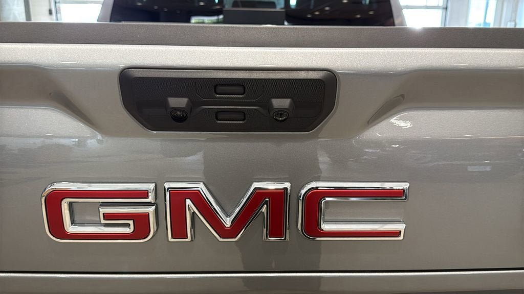 New 2026 GMC Sierra 1500 AT4 w/ AT4 Premium Package AWD/4WD image 9