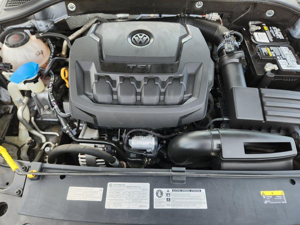 Used 2020 Volkswagen Passat 2.0T R-Line FWD image 35