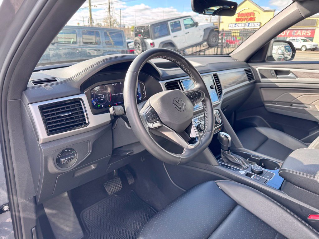 Used 2022 Volkswagen Atlas Cross Sport SE AWD/4WD image 13