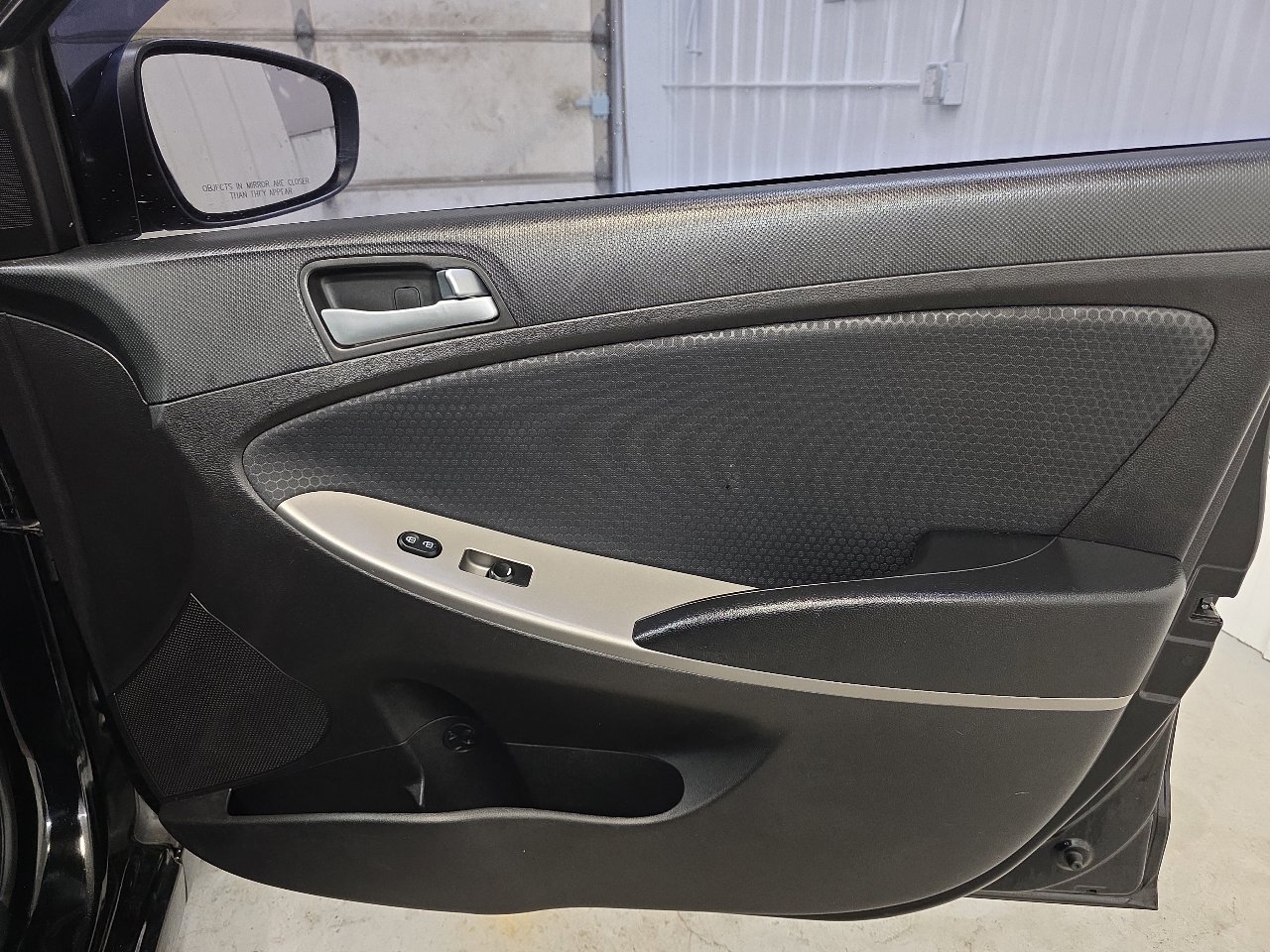 Used 2015 Hyundai Accent Sport image 39