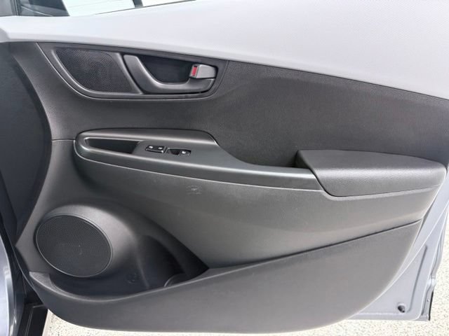 Used 2018 Hyundai Kona SEL w/ SEL Tech Package 02 FWD image 17