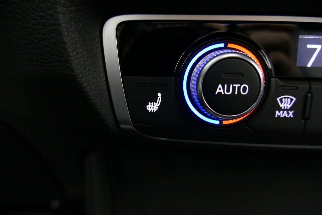 Certified 2025 Audi Q3 2.0T Premium w/ Black Optic Sport Package image 19