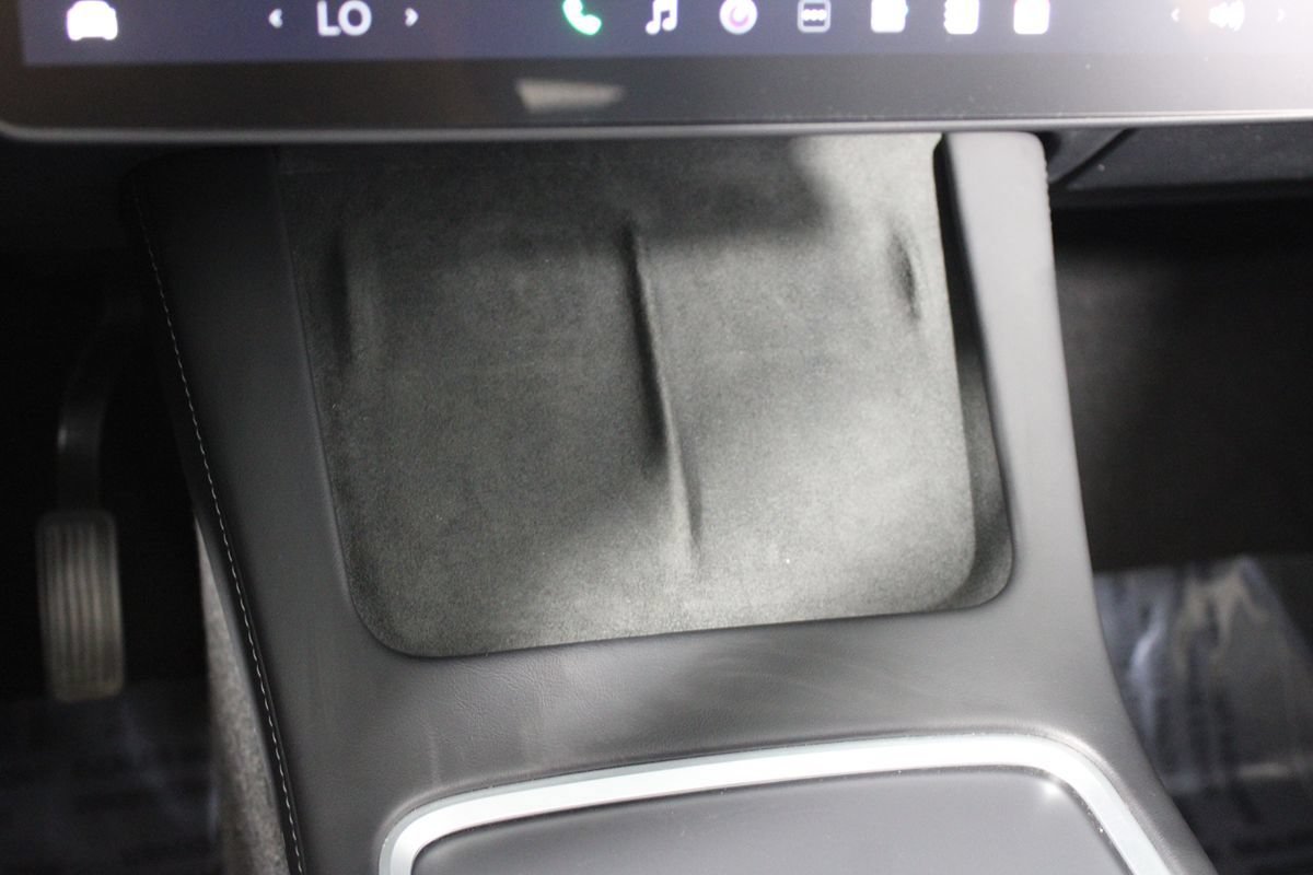 Used 2022 Tesla Model Y Long Range AWD/4WD image 26