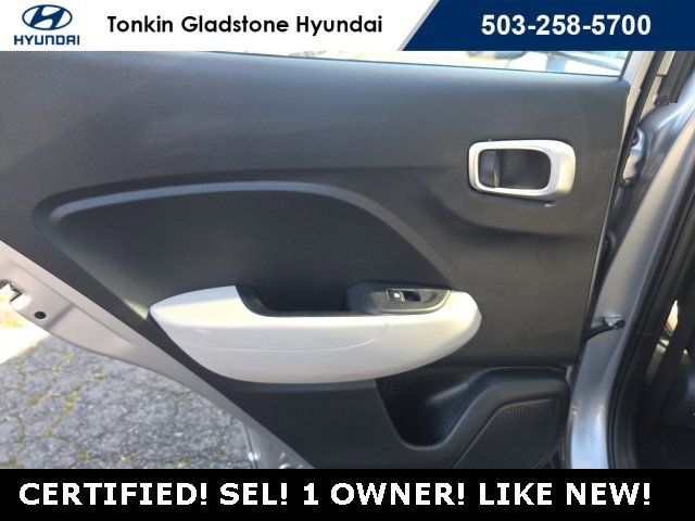 Certified 2025 Hyundai Venue SEL image 26