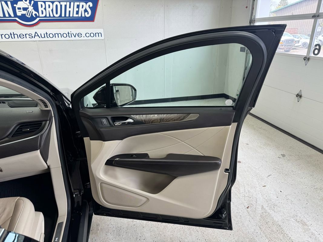 Used 2019 Lincoln MKC Reserve AWD/4WD image 30