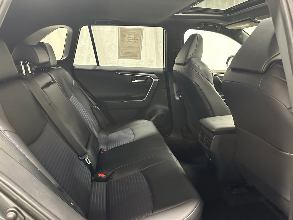 Used 2025 Toyota RAV4 XSE w/ Weather Package AWD/4WD image 56