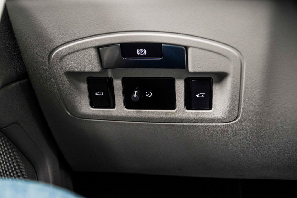 Used 2020 Jaguar I-PACE S image 35