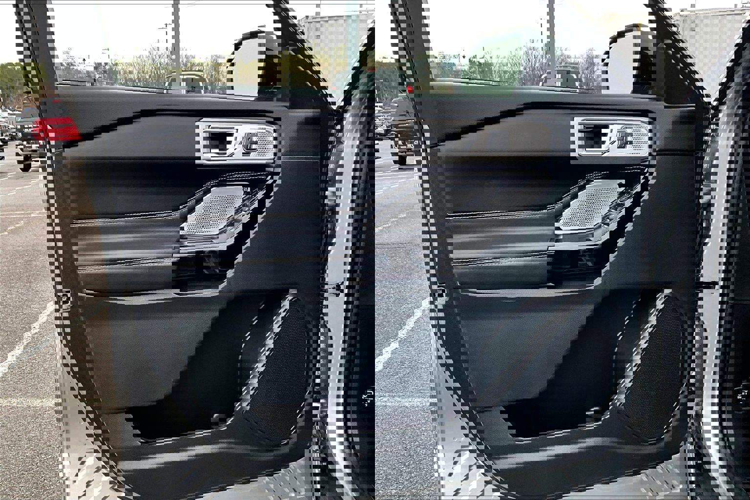 Used 2022 Ford Explorer ST w/ Equipment Group 401A image 19