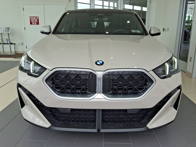 Certified 2026 BMW X2 xDrive28i w/ Technology Package AWD/4WD image 2