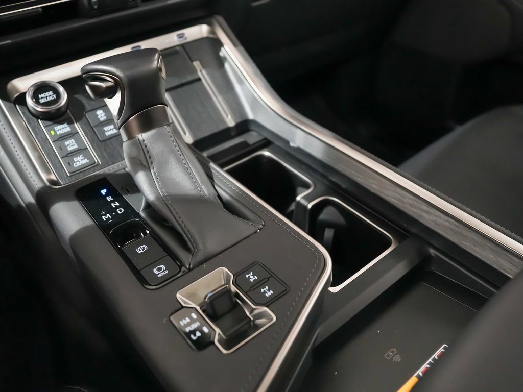 Used 2024 Lexus GX 550 image 31