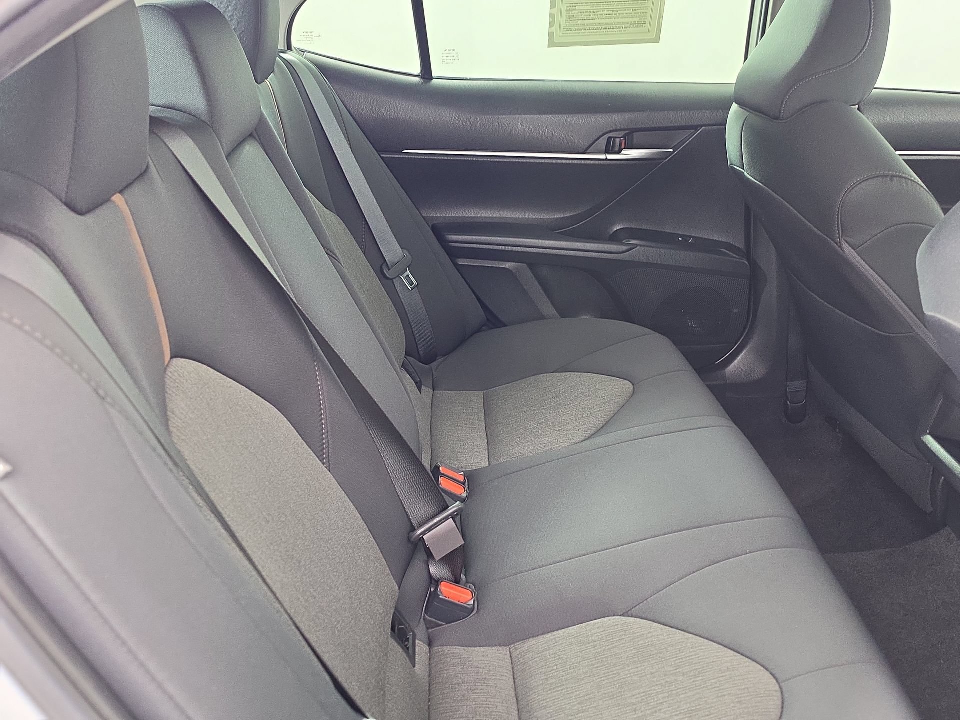 Used 2020 Toyota Camry LE FWD image 37
