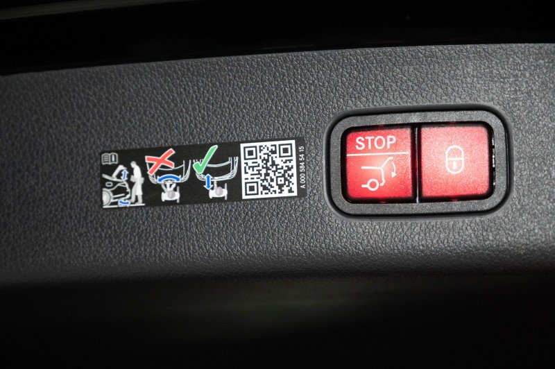 Certified 2026 Mercedes-Benz GLC 300 4MATIC image 36