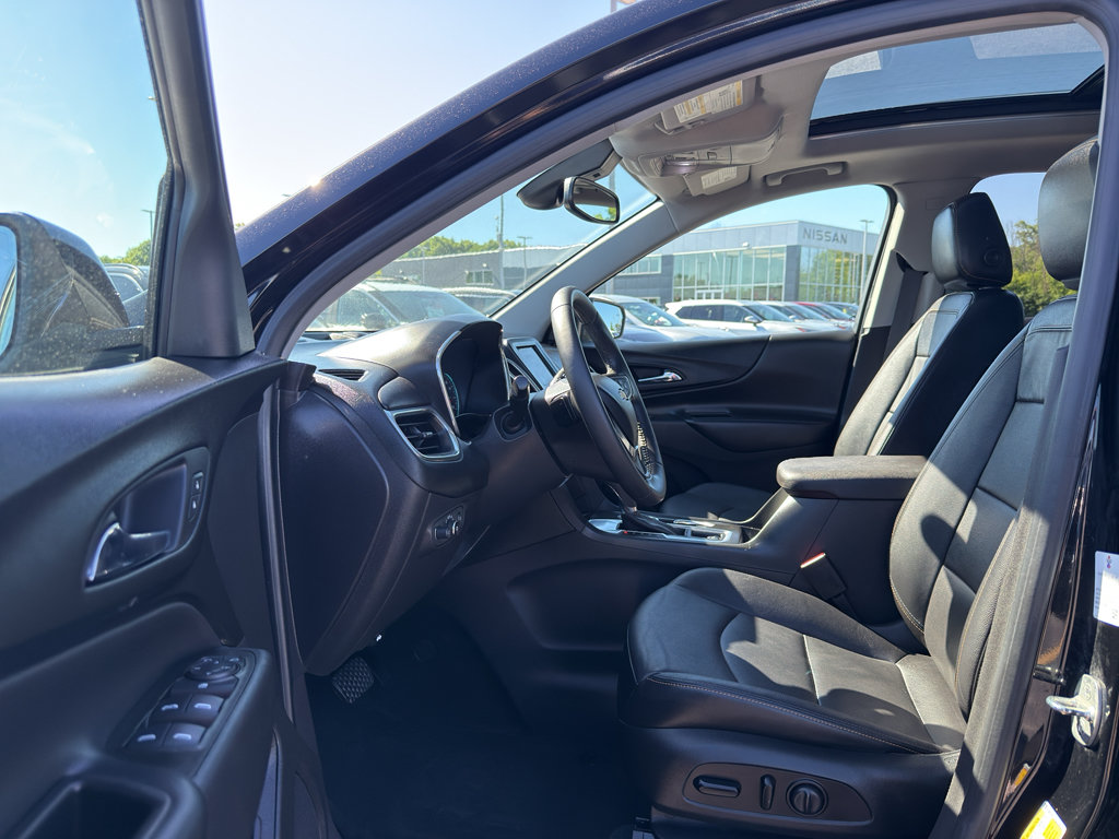 Used 2020 Chevrolet Equinox LT w/ Midnight Edition FWD image 11