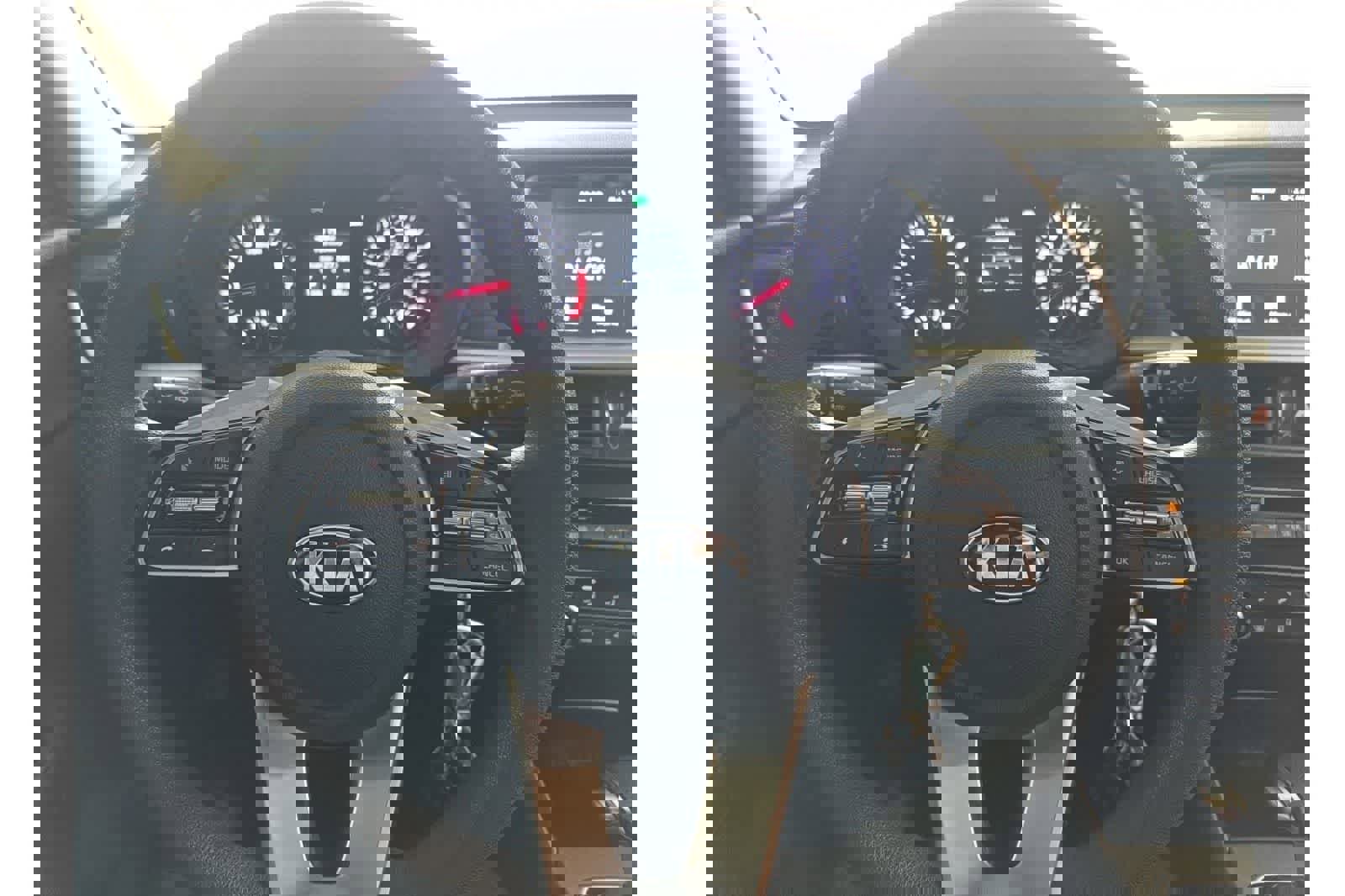 Used 2019 Kia Optima LX image 26