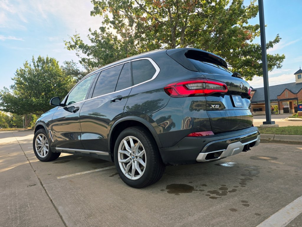 Used 2019 BMW X5 xDrive40i w/ Premium Package 2 AWD/4WD image 10