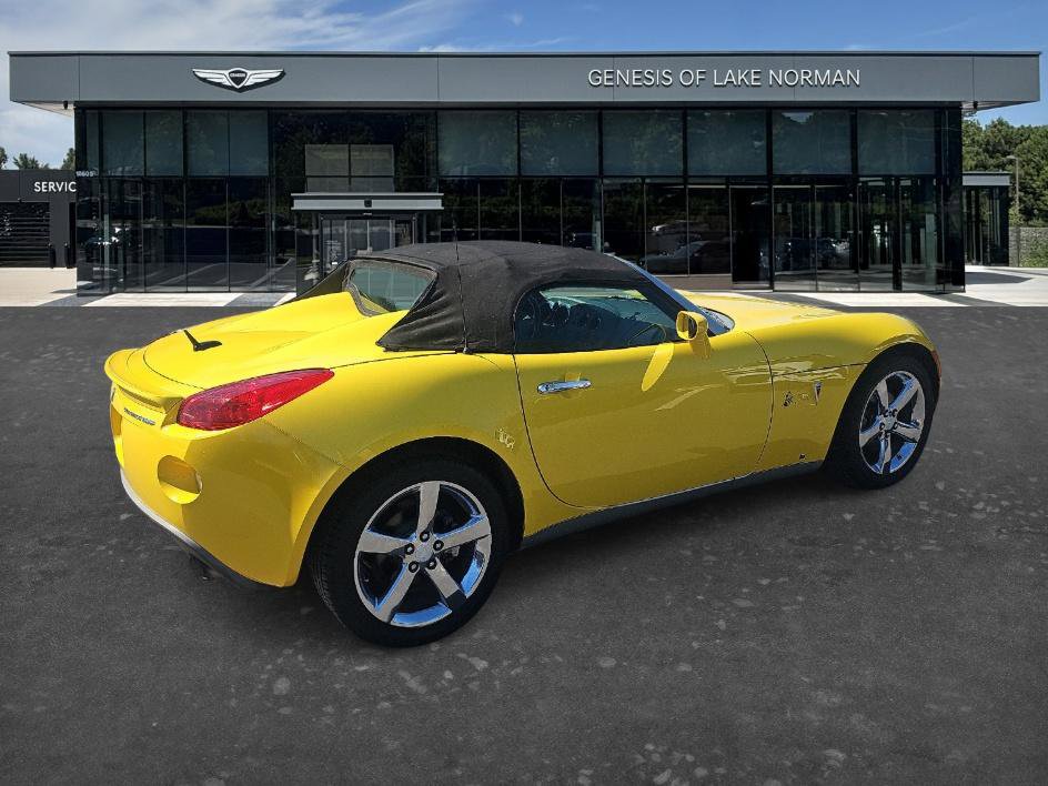 Used 2008 Pontiac Solstice GXP w/ Premium Package image 13