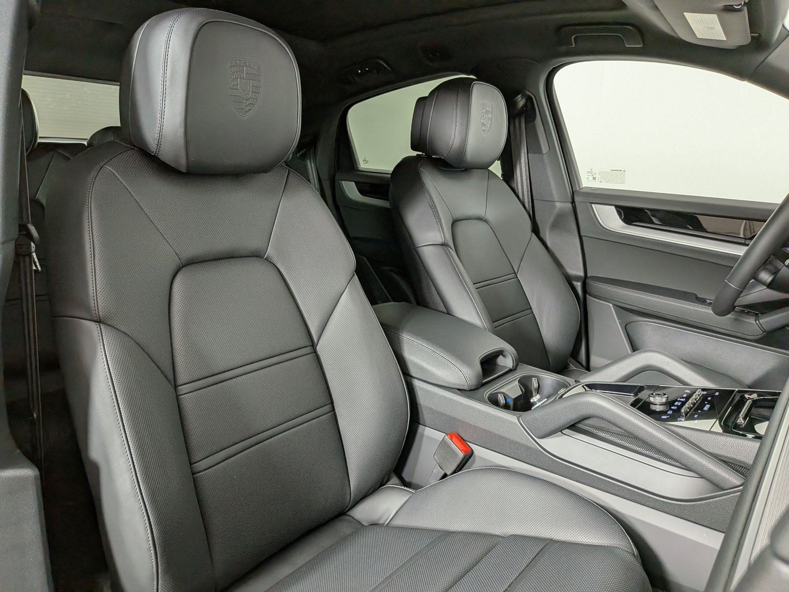 New 2026 Porsche Cayenne Coupe AWD/4WD image 22