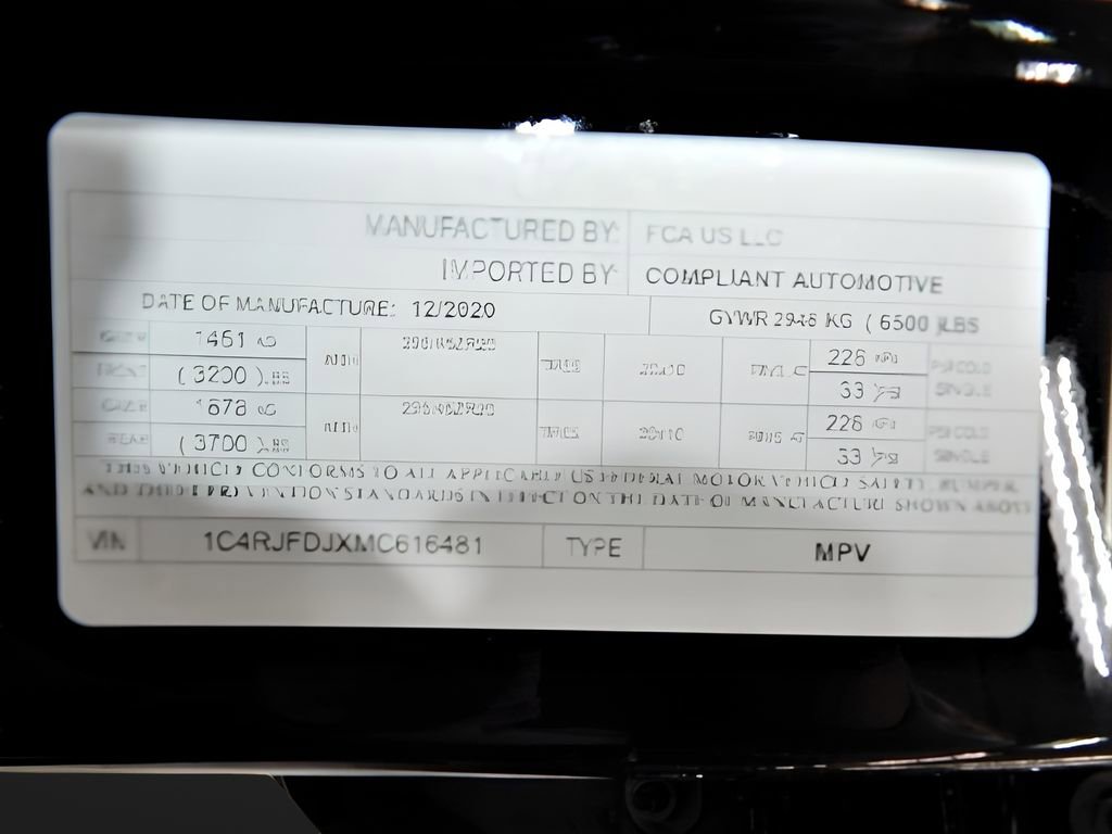 Used 2021 Jeep Grand Cherokee SRT w/ Trailer Tow Group IV AWD/4WD image 15