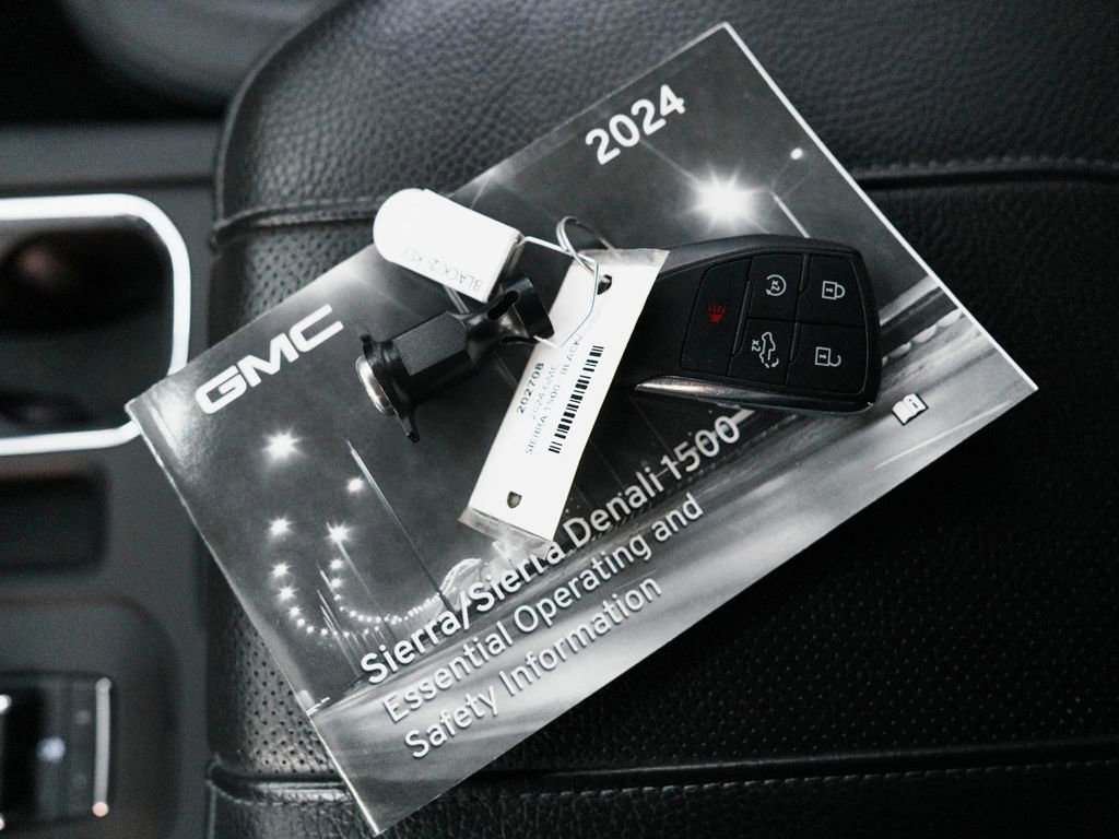 Used 2024 GMC Sierra 1500 Denali w/ Technology Package AWD/4WD image 22