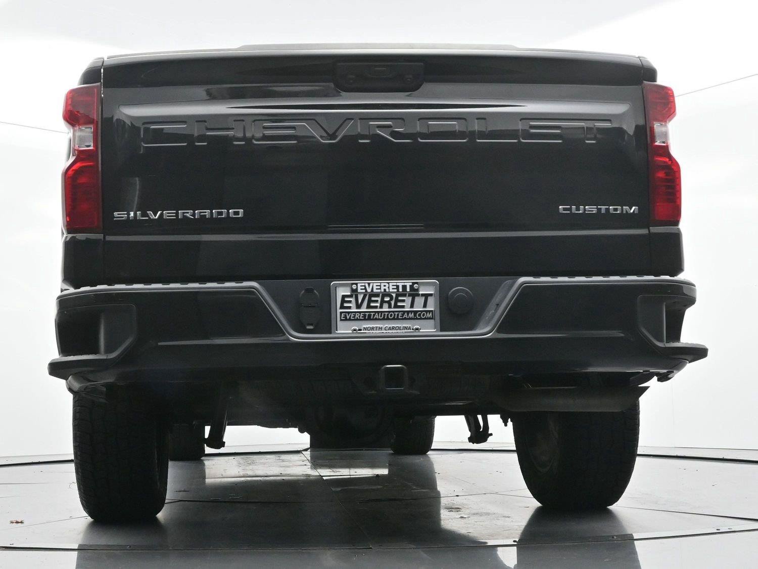 Used 2024 Chevrolet Silverado 1500 Custom AWD/4WD image 46