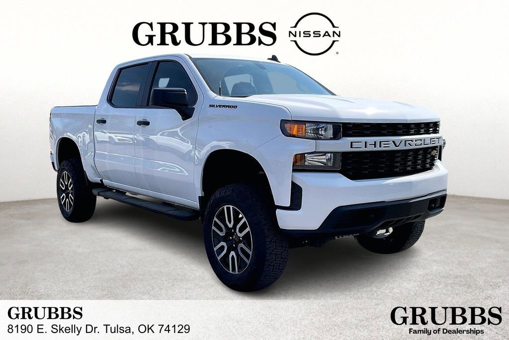 Used 2022 Chevrolet Silverado 1500 Custom image 1