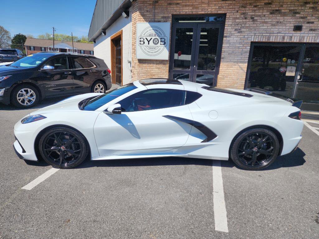 Used 2021 Chevrolet Corvette 2LT image 2