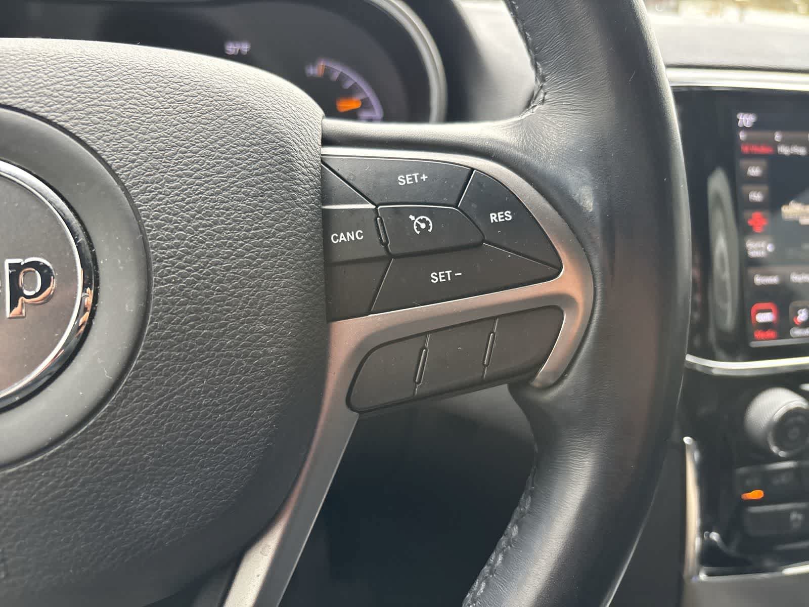 Certified 2020 Jeep Grand Cherokee Altitude AWD/4WD image 10
