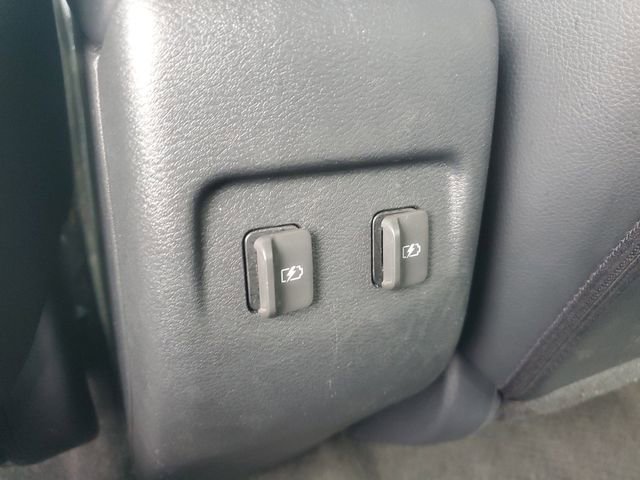 Used 2023 Nissan Kicks SR w/ SR Premium Package FWD image 12