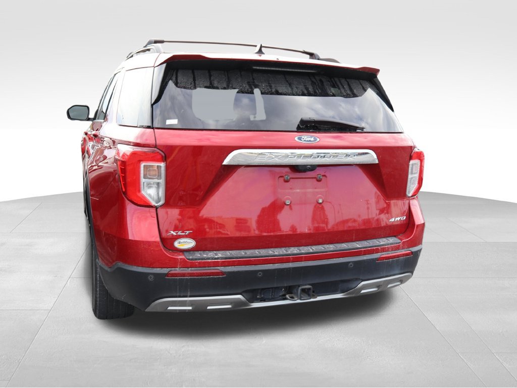 Used 2022 Ford Explorer XLT w/ Equipment Group 202A AWD/4WD image 21
