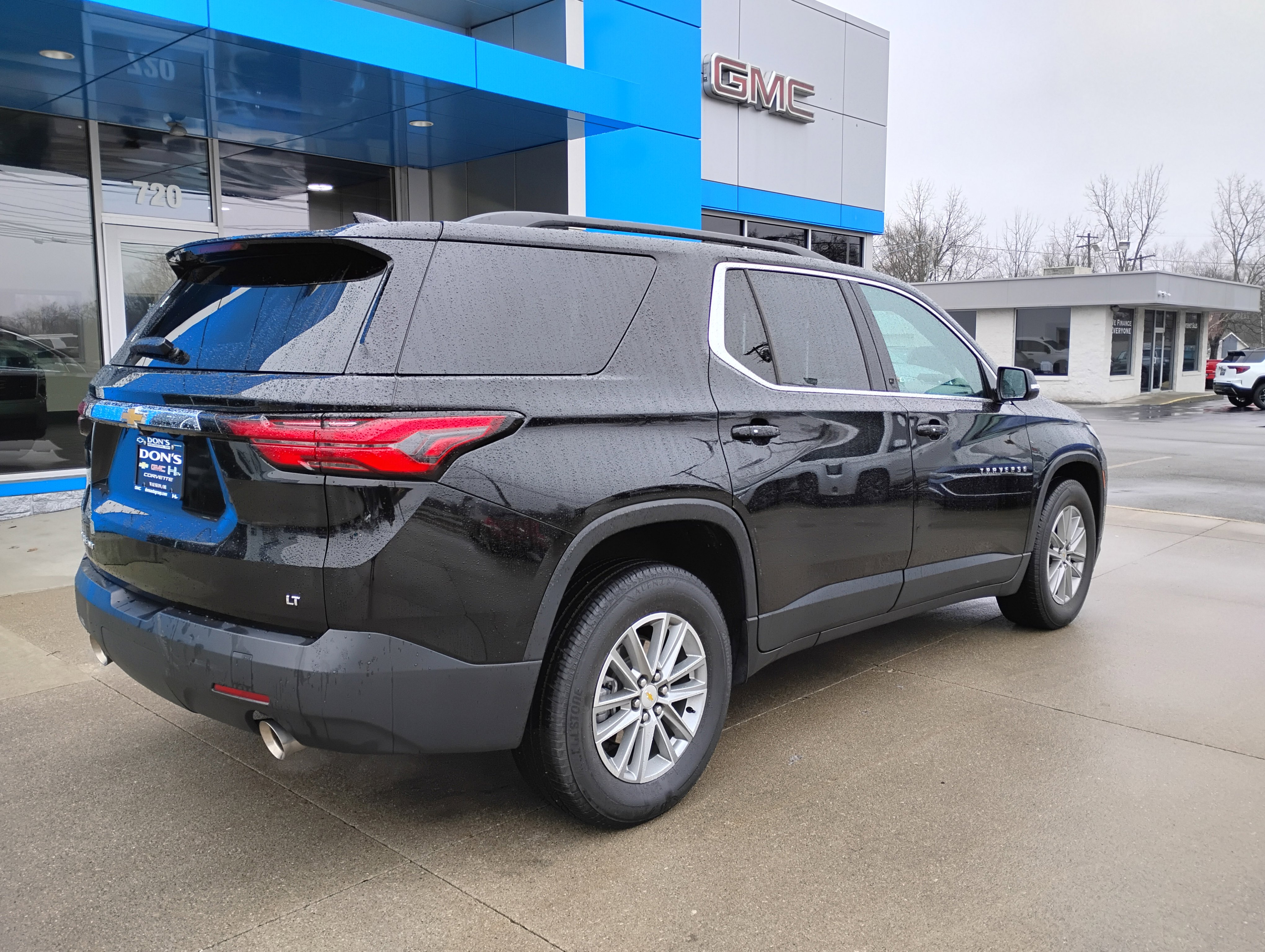 Used 2023 Chevrolet Traverse LT w/ LPO, Floor Liner Package AWD/4WD image 36