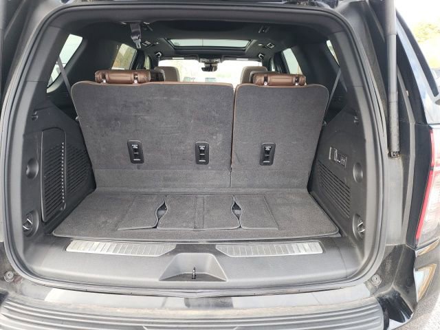 Used 2024 Chevrolet Tahoe High Country image 13