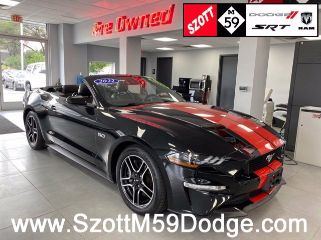Used 2022 Ford Mustang GT Premium RWD image 1