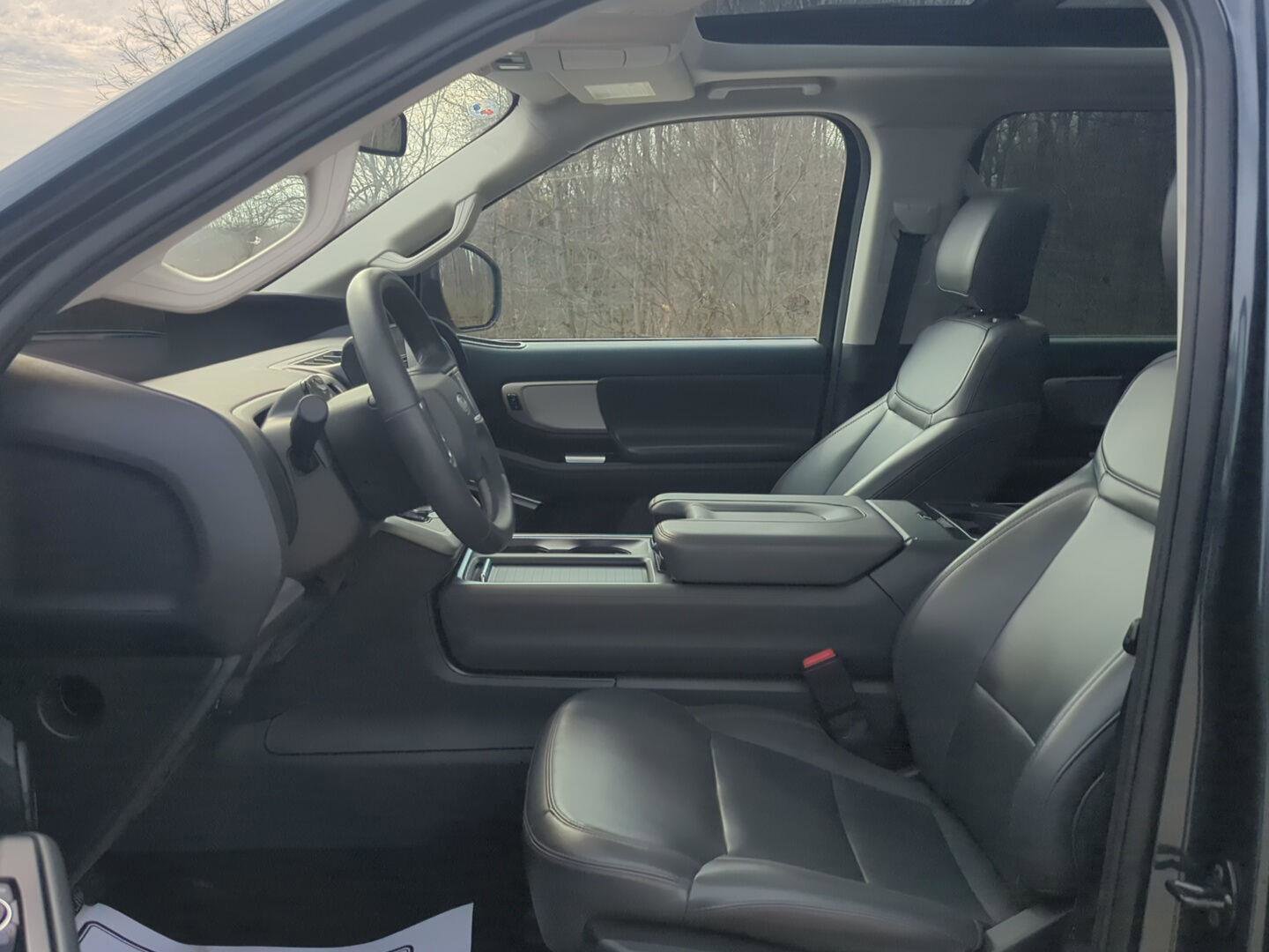 Used 2025 Ford Expedition Max Active AWD/4WD image 14