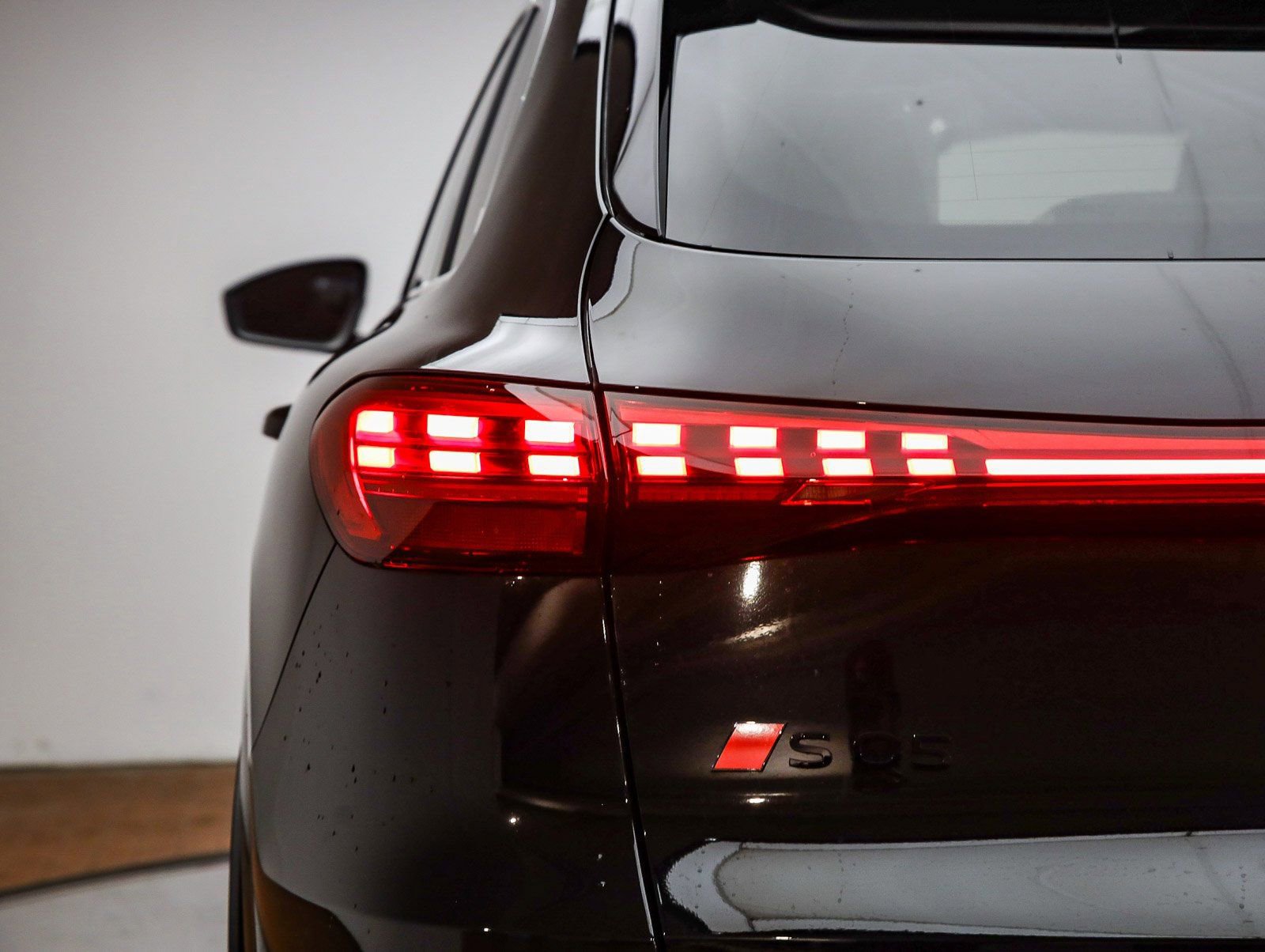 New 2025 Audi SQ5 Premium Plus AWD/4WD image 11