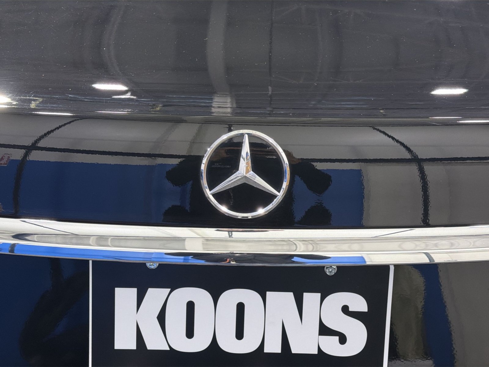 Used 2023 Mercedes-Benz E 350 4MATIC Sedan w/ Premium Package image 19