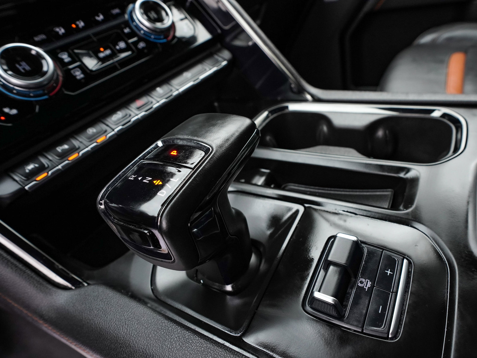 Used 2025 GMC Sierra 1500 AT4 w/ AT4 Premium Package image 23