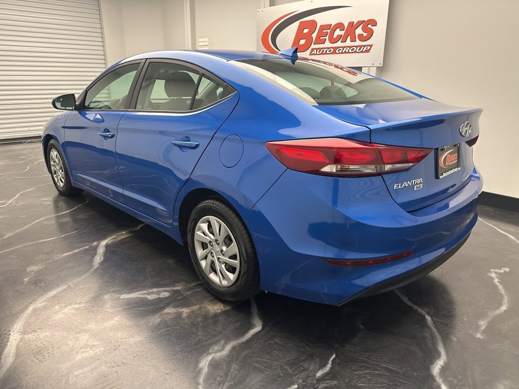 Used 2017 Hyundai Elantra SE image 4