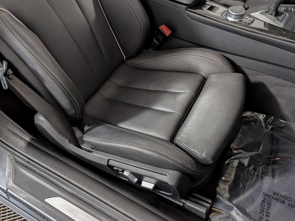 Used 2018 BMW 430i Convertible image 33