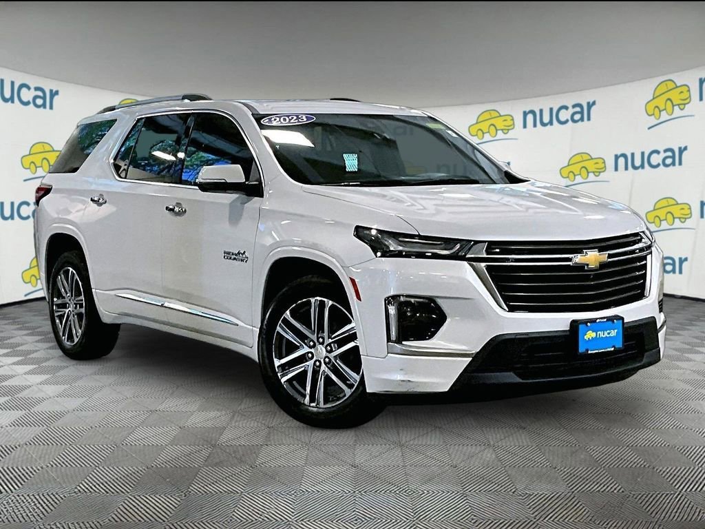 Used 2023 Chevrolet Traverse High Country