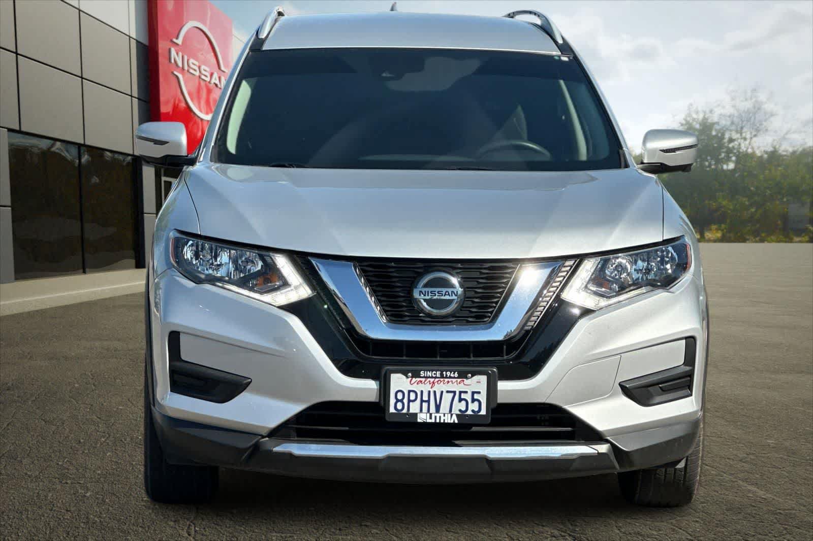Used 2020 Nissan Rogue SV w/ Premium Package FWD image 11