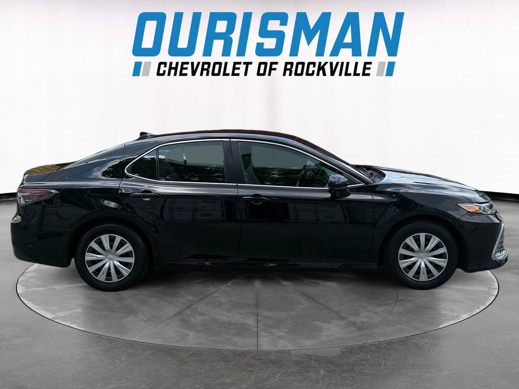 Used 2022 Toyota Camry LE FWD image 7