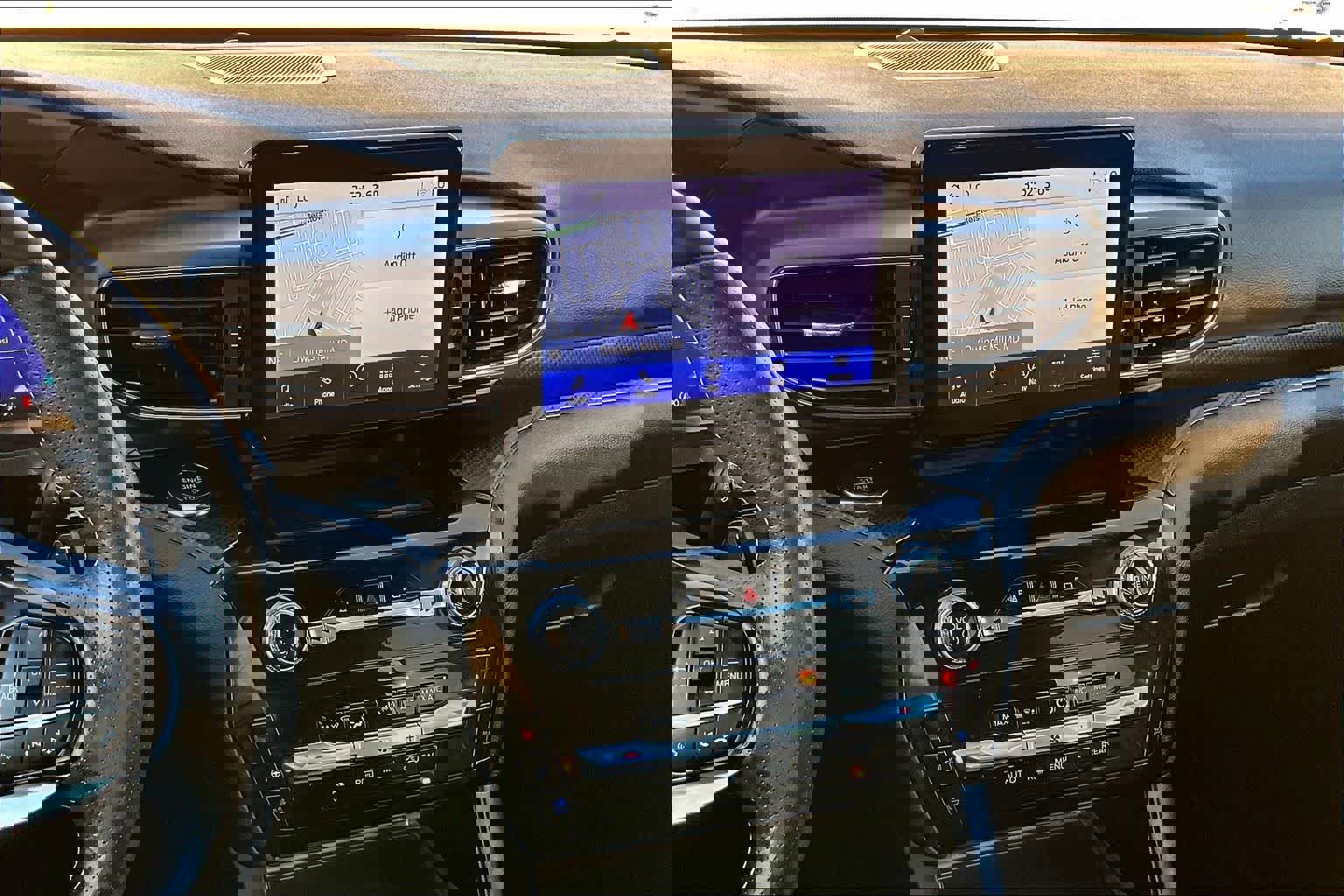 Used 2022 Ford Explorer ST w/ Equipment Group 401A image 6