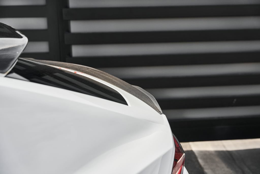 Used 2021 Lamborghini Urus AWD/4WD image 12