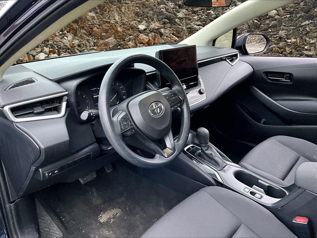 Used 2023 Toyota Corolla LE image 11